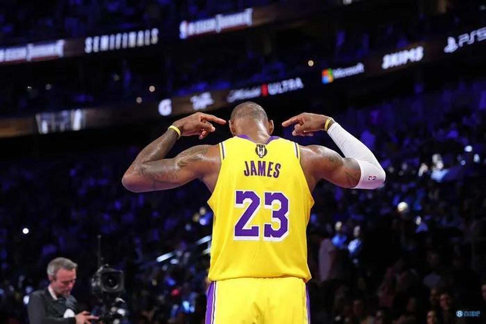 爱游戏娱乐-包含詹姆斯连续十二场比赛得分超过险胜，澳大利亚队不断突破！气势如虹延续的词条