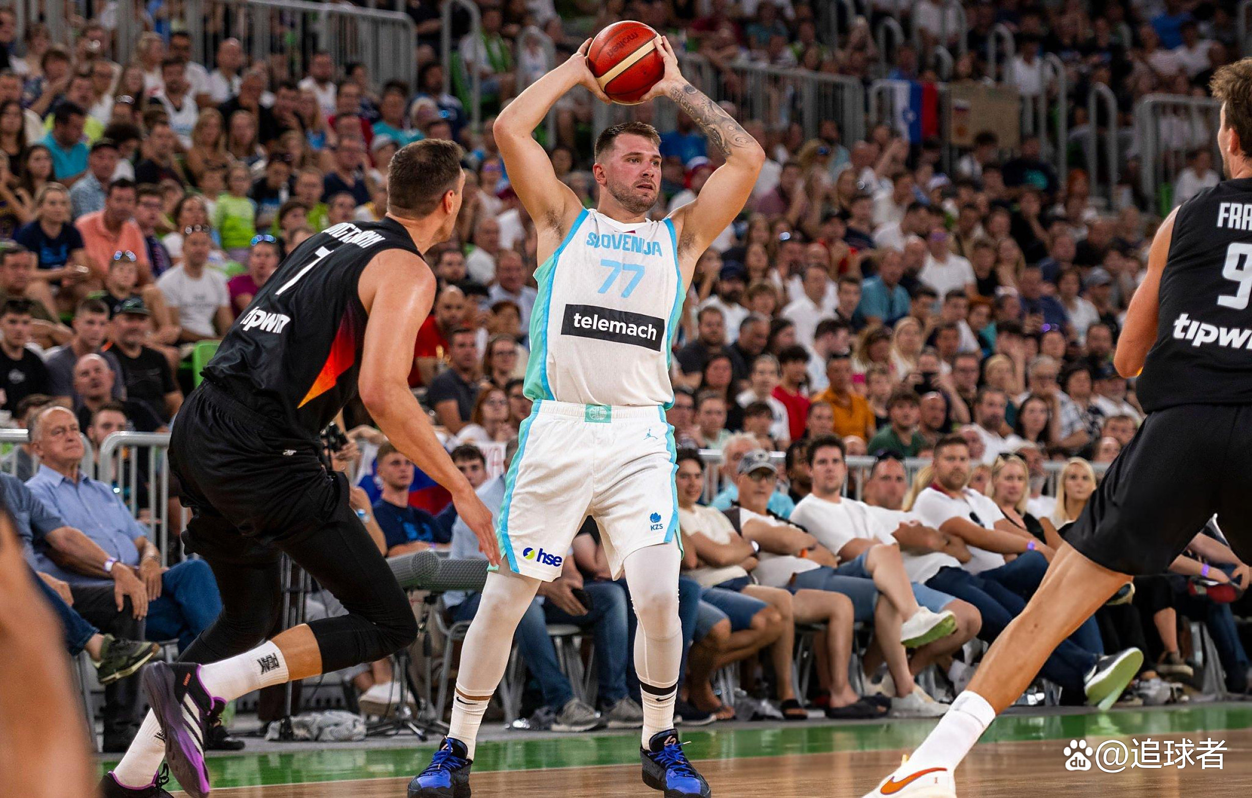 爱游戏- 东契奇常规赛场均得分 