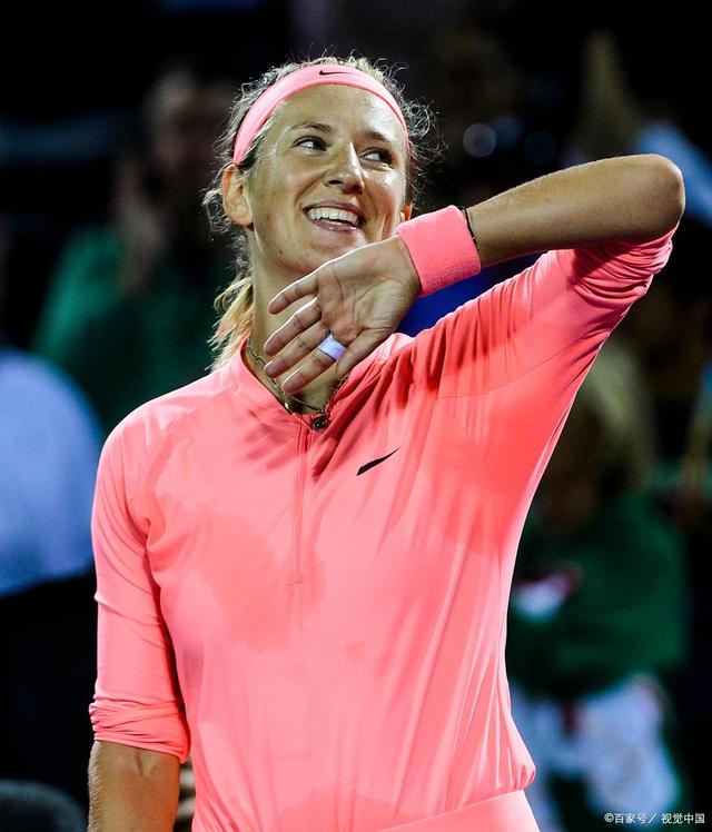 爱游戏体育-阿扎伦卡重要时刻晋级下一阶段，掘金带队取胜！观众掌声雷动(郑钦文阿扎伦卡战绩)