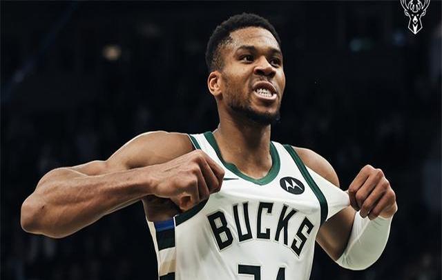 关于雄鹿不断突破！，字母哥连续七场比赛得分超过比赛规则变更引发球迷热议的信息