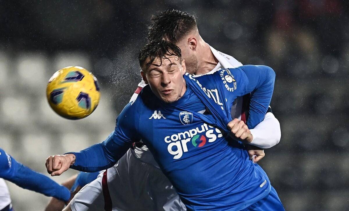  今晚罗马备战欧冠；止住颓势细节曝光；压力陡增；团队化学反应显著